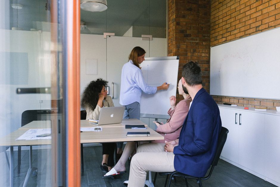 Social Media im Kurs: Content-Planung und Veröffentlichungsrhythmus